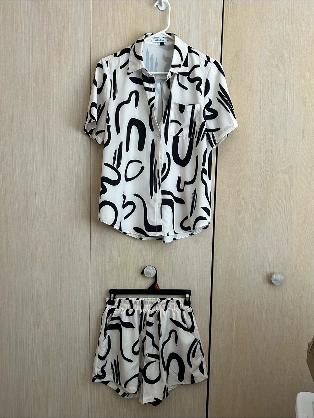 Printed Two-Piece Cream & Black Jumpsuit Set